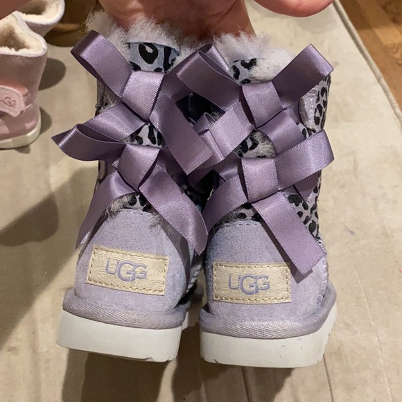 Ugg purple cheetah print boots - Picture 3 of 4